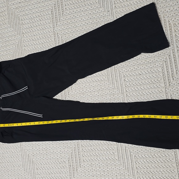 Stylish Black Women's Joggers with Drawstring - Picture 12 of 12